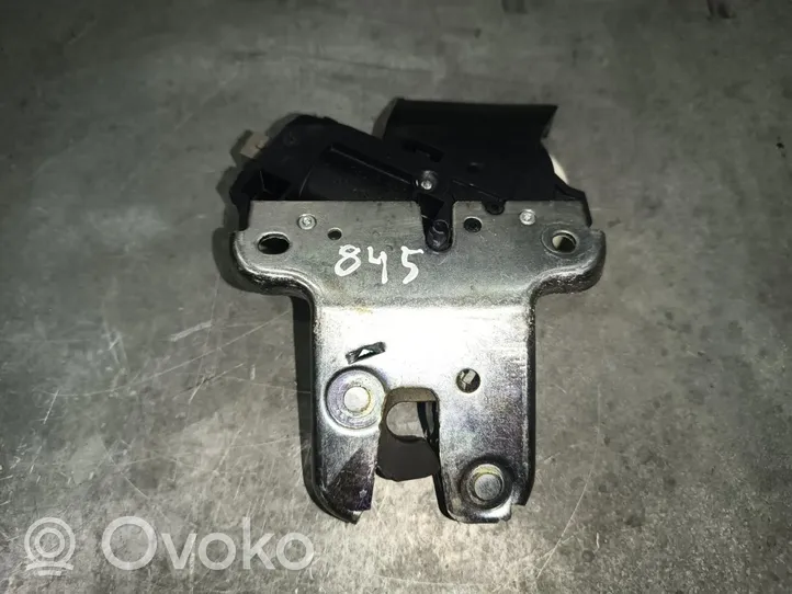 Volkswagen PASSAT Zamek klapy tylnej / bagażnika 4F5827505D