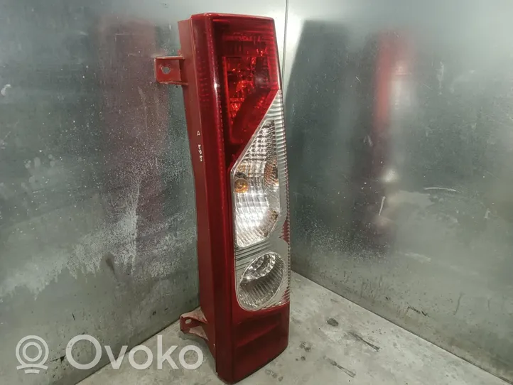 Toyota Proace Feux arrière / postérieurs 