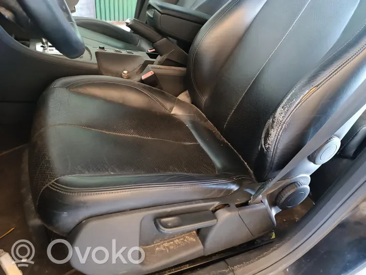 Seat Exeo (3R) Priekinė vairuotojo sėdynė 