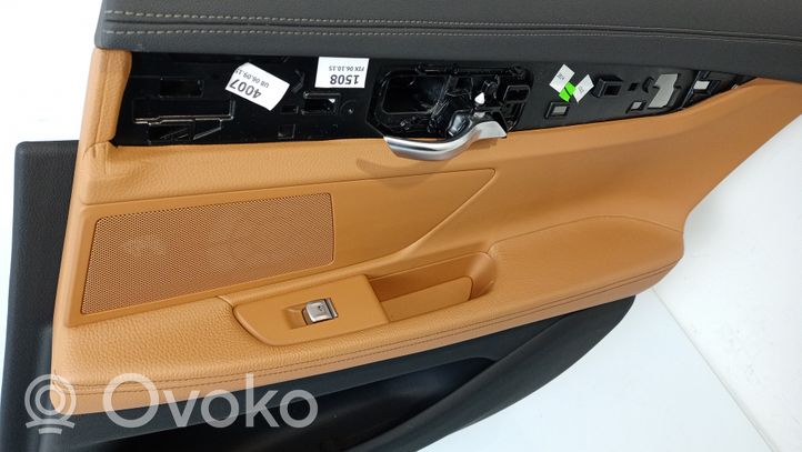 BMW 7 G11 G12 Kita slankiojančių durų apdailos detalė 021562