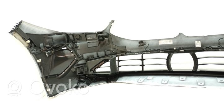 BMW 8 G14 Front bumper 019583