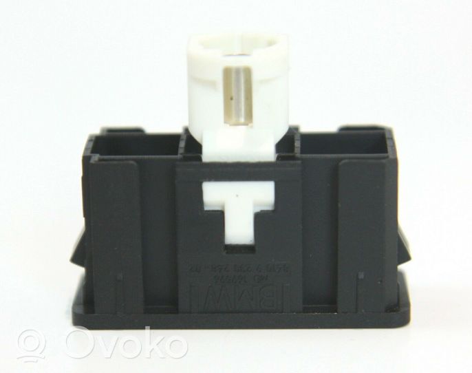 BMW 2 F45 Gniazdo / Złącze USB 012512015733016136