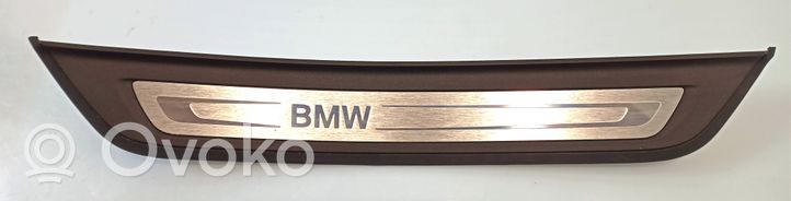 BMW 5 G30 G31 Osłona listwy przedniej 021365