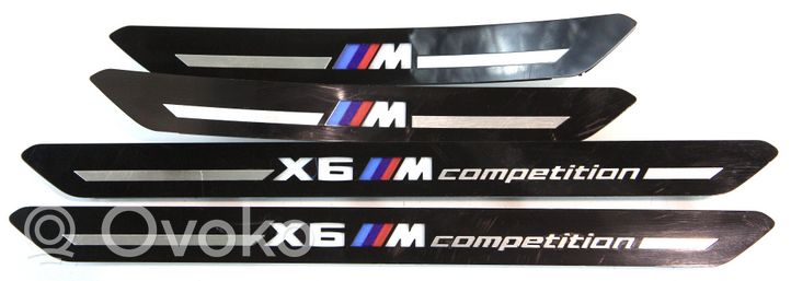 BMW X6M G06 F96 Garniture de marche-pieds avant 018798