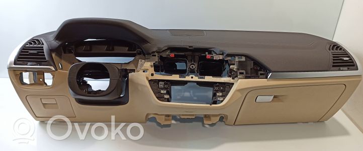 BMW X4 G02 Dashboard 023217