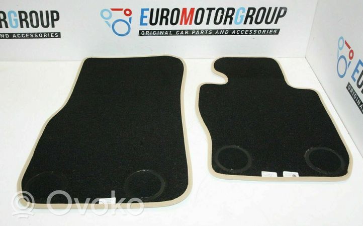 BMW 3 F30 F35 F31 Etuistuintilan matto 007432