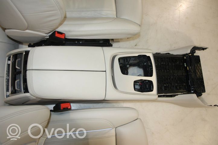 BMW 7 G11 G12 Juego del asiento J00527