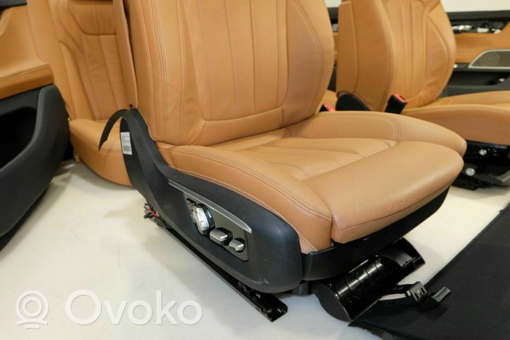 BMW 7 G11 G12 Sėdynių komplektas 000409