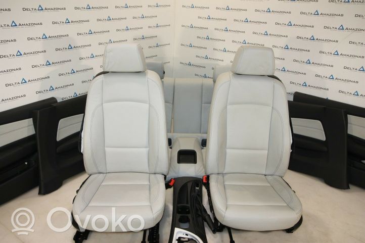 BMW 1 E82 E88 Sēdekļu komplekts 011541