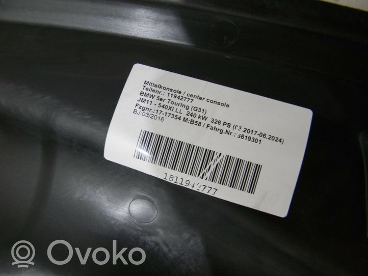 BMW 5 G30 G31 Galinė sėdynė C00821