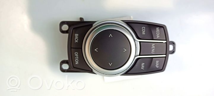 BMW X2 F39 Console centrale, commande de multimédia l'unité principale 024427