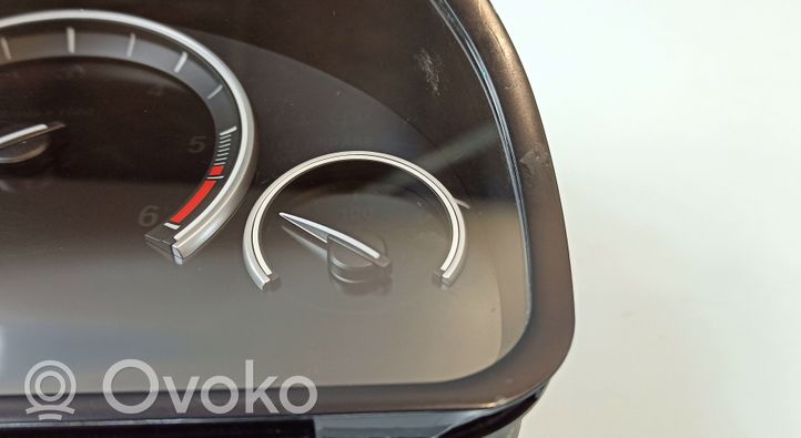 BMW X5 F15 Tachometer 024156