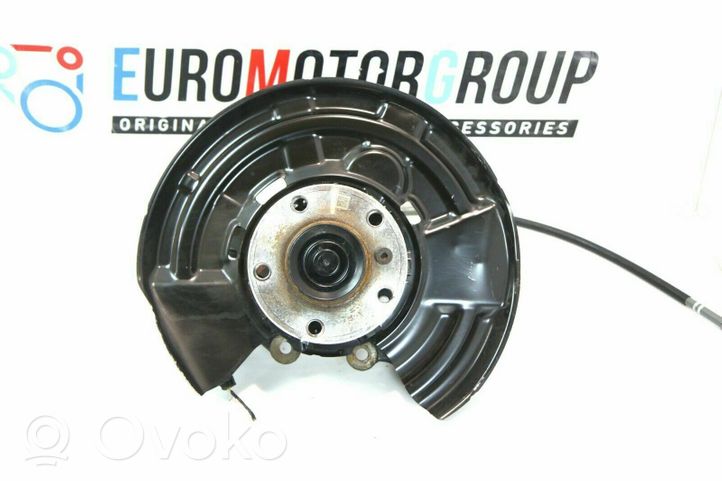 BMW 4 F32 F33 Rear wheel hub 014930