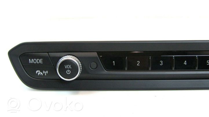 BMW 3 G20 G21 Przyciski / Przełącznik regulacji głośności 014662