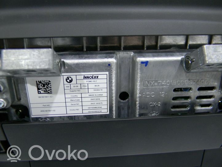 BMW 5 G30 G31 Monitori/näyttö/pieni näyttö C00106
