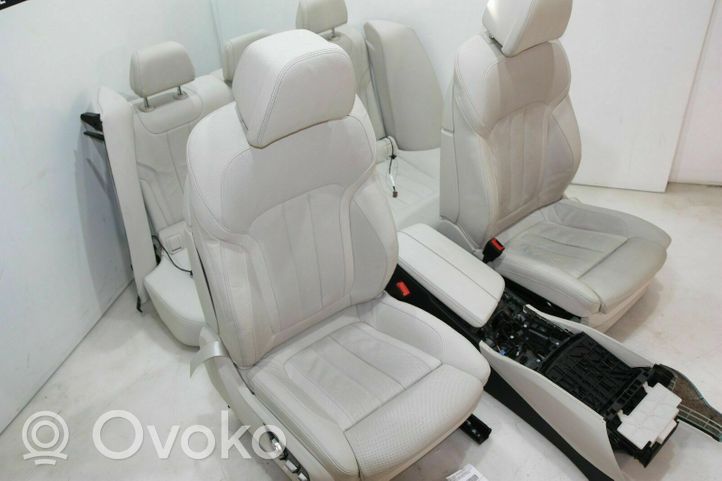 BMW 5 G30 G31 Sēdekļu komplekts K001239