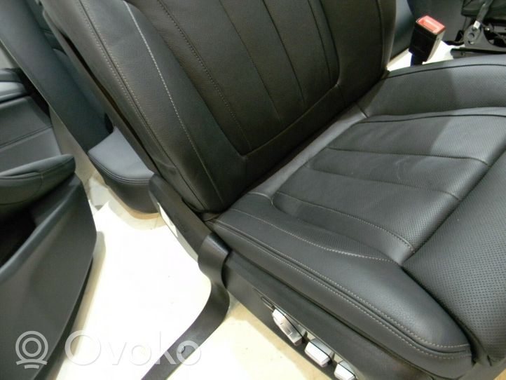 BMW 5 G30 G31 Seat set C01060