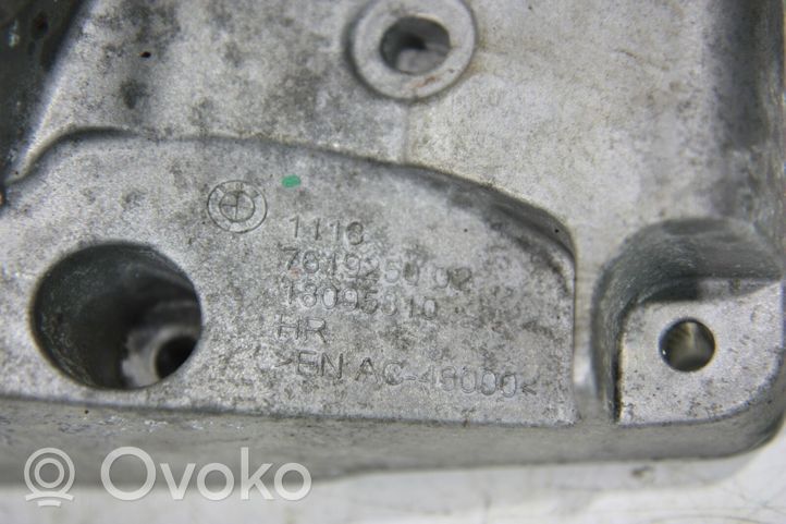 BMW 2 F22 F23 Generator/alternator bracket 019421
