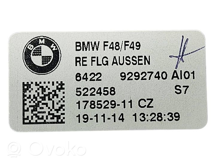 BMW X1 F48 F49 Kojelaudan sivutuuletussuuttimen kehys 9292740