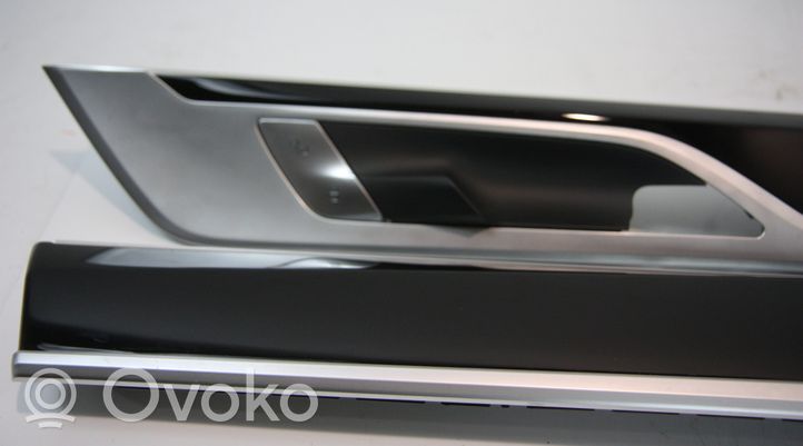 BMW 7 G11 G12 Priekšpusē durvju dekoratīvā apdare (moldings) 018585