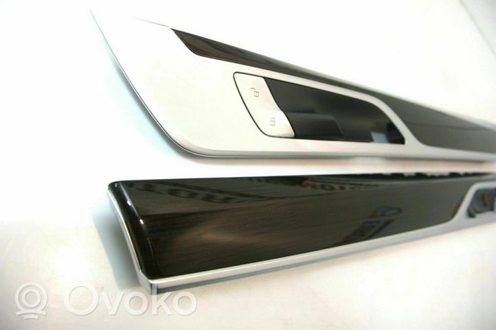 BMW 7 G11 G12 Inserti decorativi cornice della consolle centrale 016415