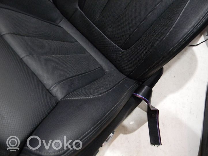 BMW 6 G32 Gran Turismo Sėdynių komplektas C01320