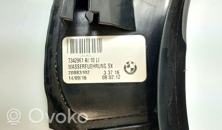 BMW 7 G11 G12 Listwa pod lampę tylną 021119