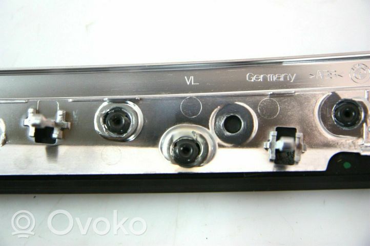 BMW 5 F10 F11 Etuoven verhoilu (käytetyt) 015657