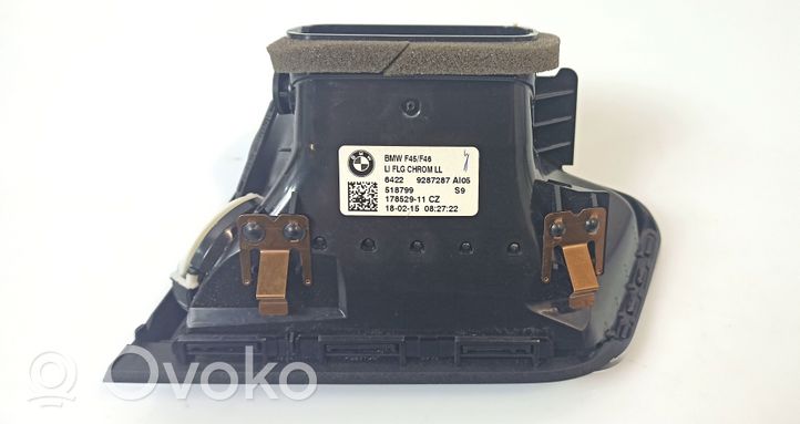 BMW 2 F45 Šoninės oro grotelės 022131