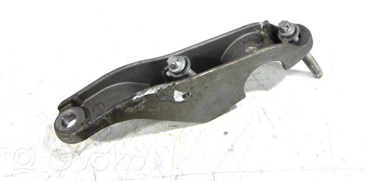 BMW 7 G11 G12 Autres pièces de suspension avant 019345