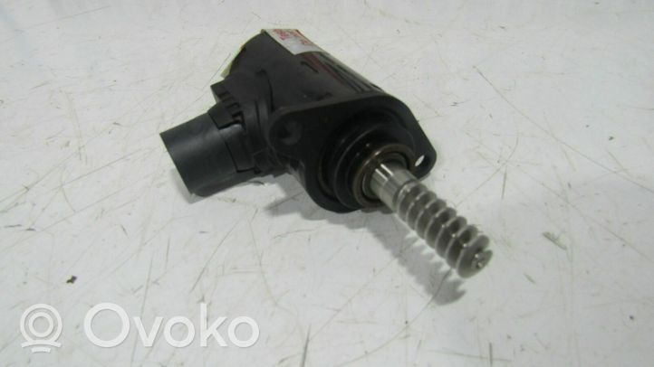 BMW 5 G30 G31 Valvola di controllo dell’olio 015651