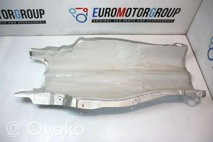 BMW 5 GT F07 Osłona termiczna rury wydechowej 011376