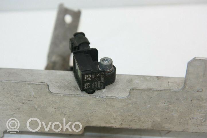 BMW X5 F15 Staffa faro/fanale K003610