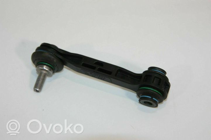 BMW M2 F87 Galinė stabilizatoriaus traukė K002161