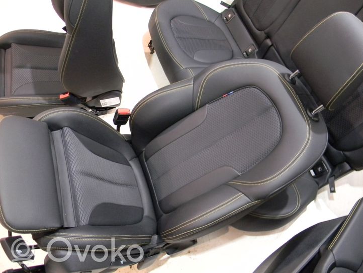 BMW X2 F39 Fotele / Kanapa / Komplet C01361