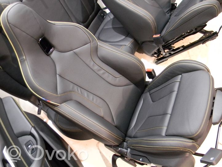 BMW X2 F39 Fotele / Kanapa / Komplet C01299