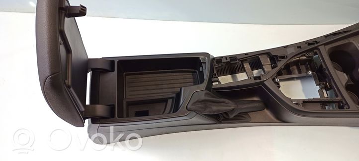 BMW 2 F22 F23 Center console 027483