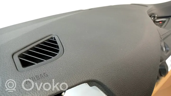 BMW 3 F30 F35 F31 Deska rozdzielcza 021748