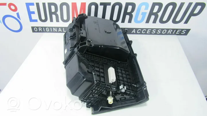 BMW 5 F10 F11 Vano portaoggetti R00821