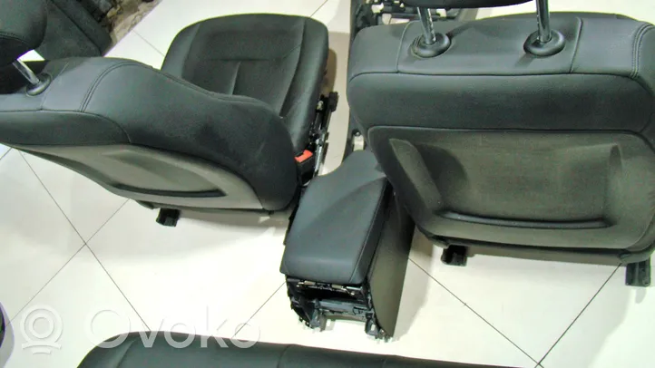 BMW 3 F30 F35 F31 Seat set R003085