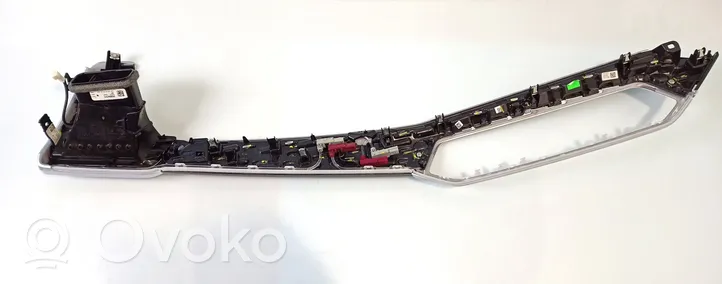 BMW X5 G05 Instrumentu paneļa dekoratīvā apdare 028767