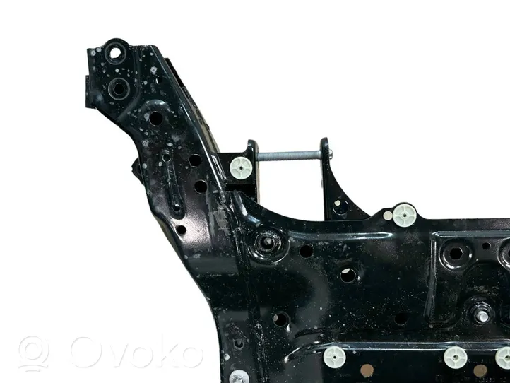 BMW 2 F46 Rama pomocnicza przednia 6872729