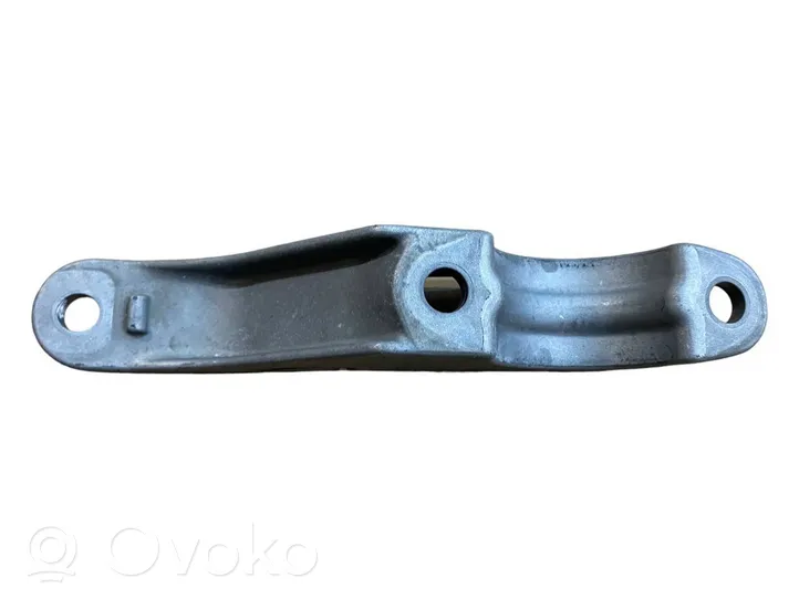 BMW 7 G11 G12 Mocowanie stabilizatora osi przedniej 6861476