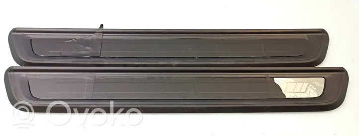 BMW 3 G20 G21 Front sill trim cover 028810