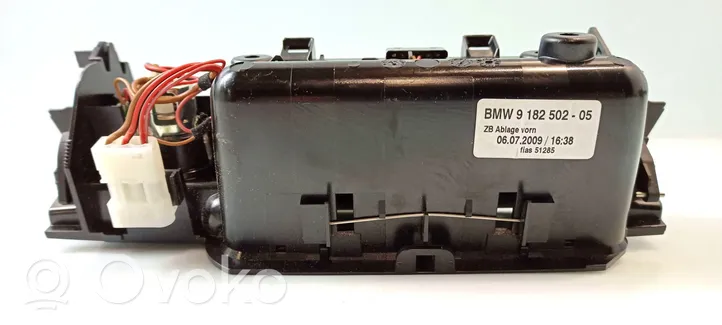 BMW 7 F01 F02 F03 F04 Popielniczka deski rozdzielczej 023240