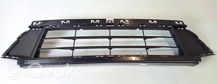 BMW 2 F45 Grille inférieure de pare-chocs avant 022020