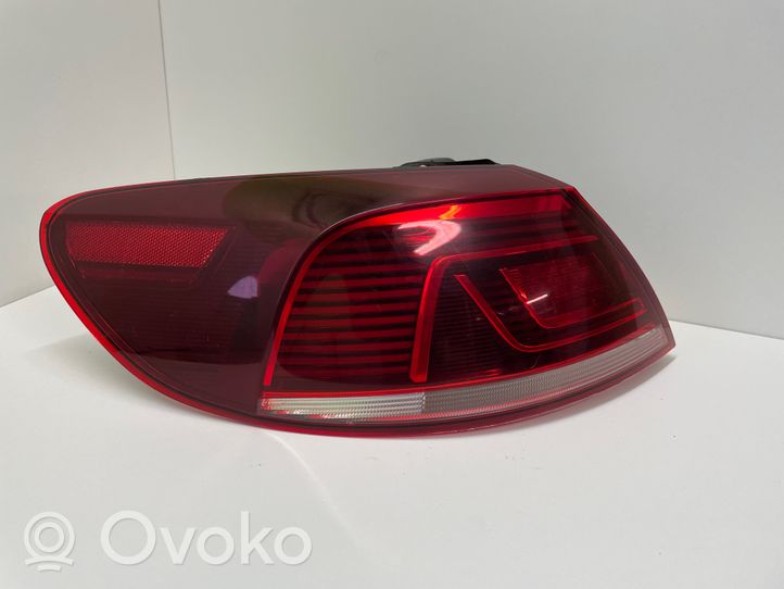 Volkswagen PASSAT CC Tail light part 3C8945207M