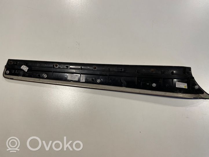 Audi A8 S8 D3 4E Moulure/baguette de porte avant 4E0867409K