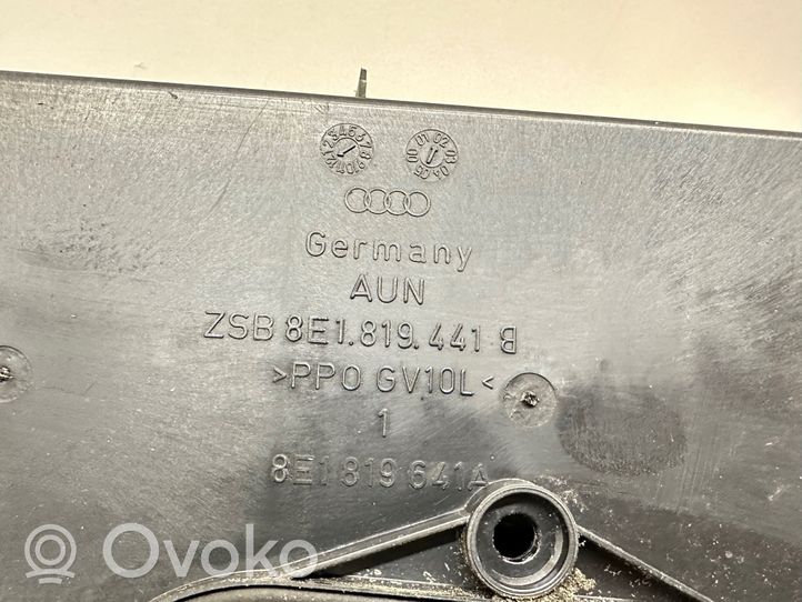 Audi A4 S4 B7 8E 8H Ohjaamon sisäilman mikrosuodatinsarja 8E1819441B