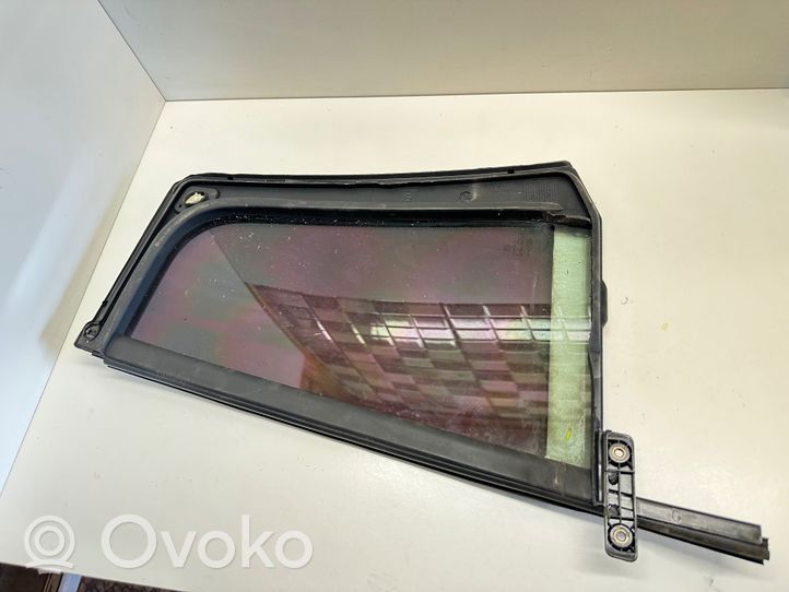 Volkswagen Tiguan Rear vent window glass 5N0845214